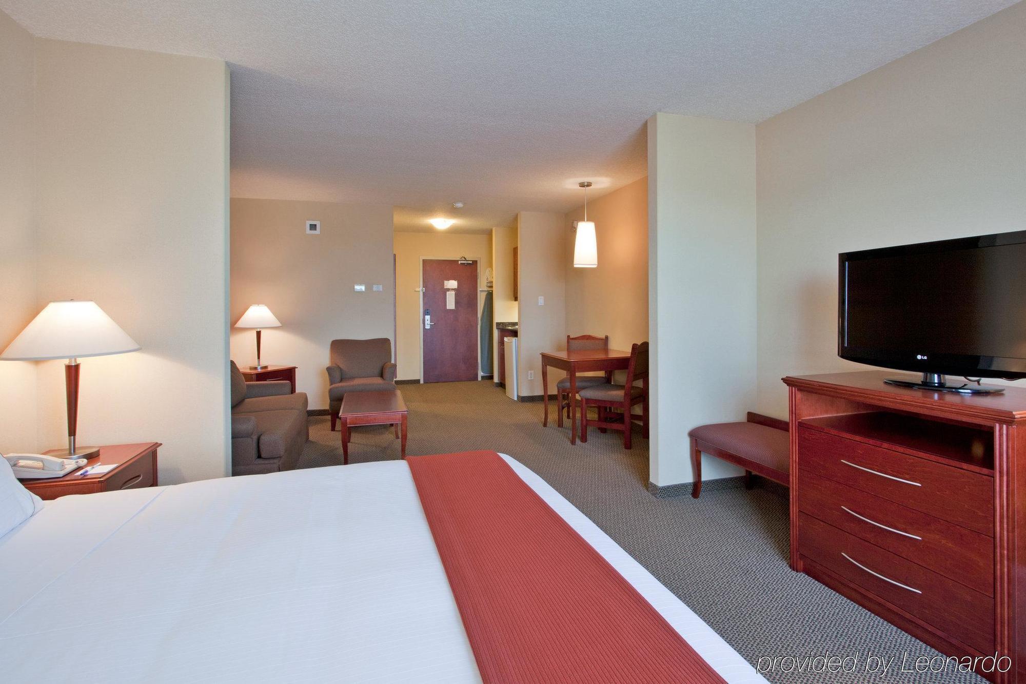 Holiday Inn Express Hotel & Suites Sherwood Park-Edmonton Area By Ihg Экстерьер фото