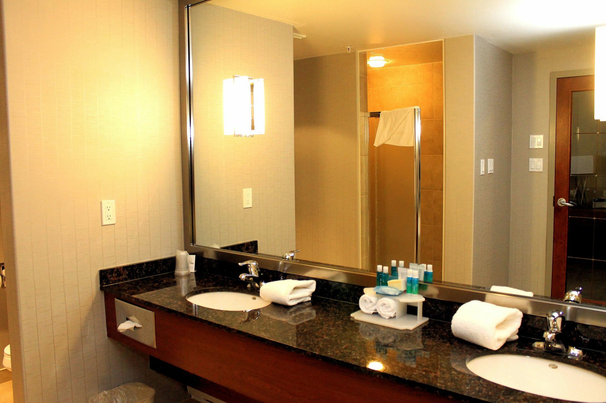 Holiday Inn Express Hotel & Suites Sherwood Park-Edmonton Area By Ihg Экстерьер фото